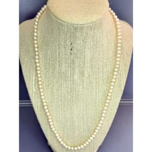 Off White Pearl Necklace 22 in 5-6mm Real Pearls 14kt Yellow Gold Clasp Classic